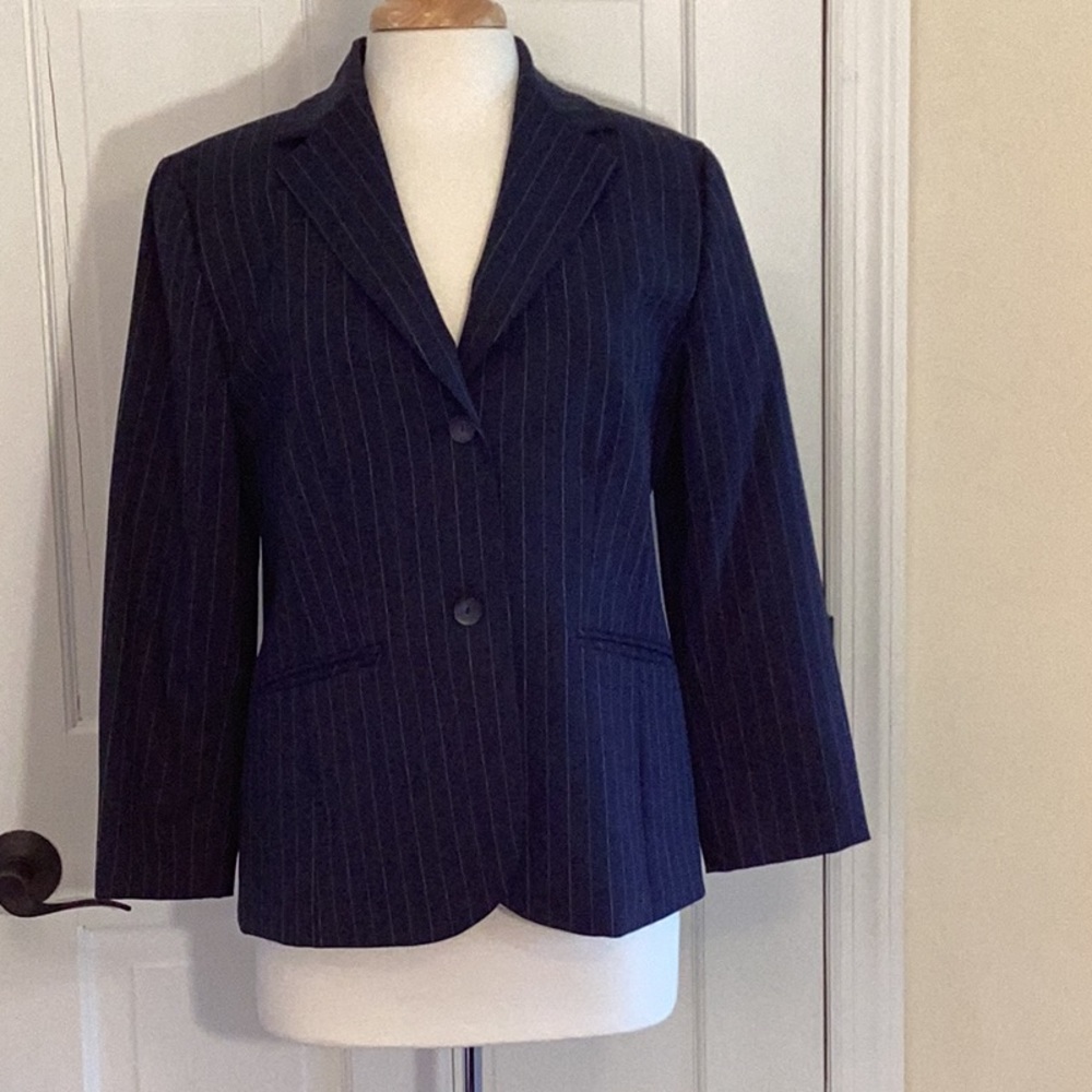 Pendleton Ladies Size 10 Pinstriped Blazer